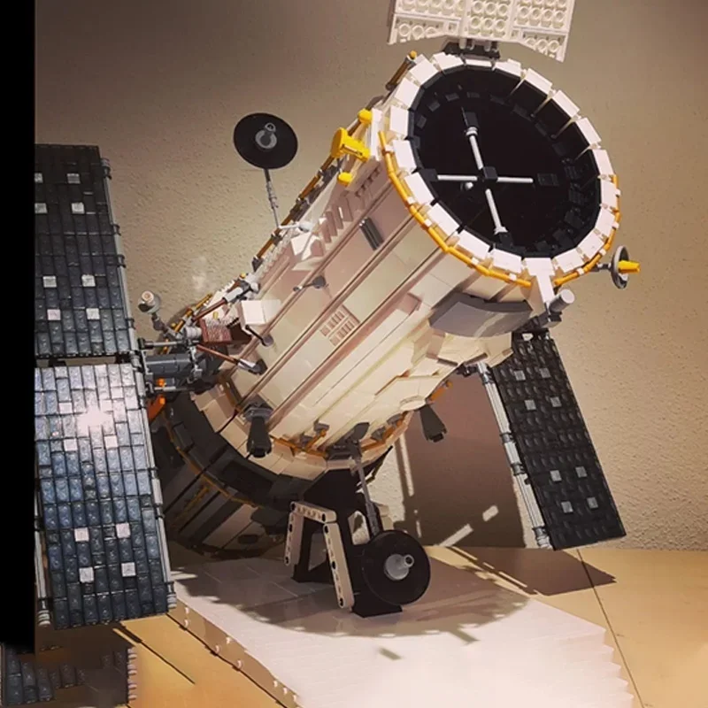 5027 stks MOC Hubble Ruimte Telescoop 1 Schaal Gerpecialiseerd Modelbouw Kerstcadeaus Blokken Architectuur DIY Idee Baksteen Speelgoed Kinderen