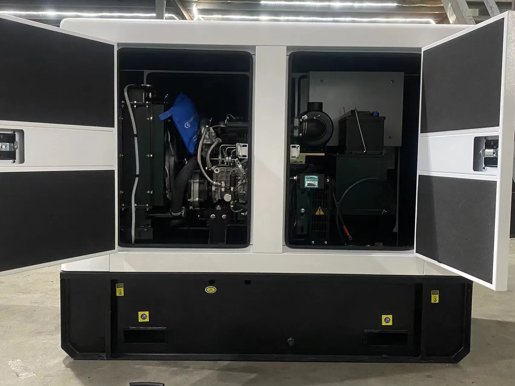 Super Silent Diesel Generator 20kw 25kw 30kva 50kva Home Use Standby Power Electric Genset With Water Cooling System