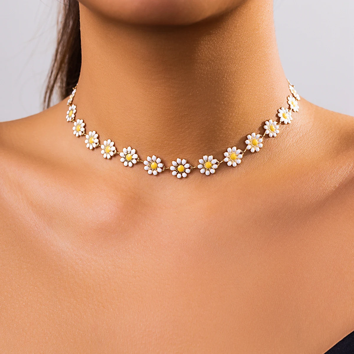 Kpop Flower Daisy Clavicle Chain Necklace for Women Wed Summer Sweet Short Choker Fashion Statement Jewelry Gift Y2K Accessories image 2