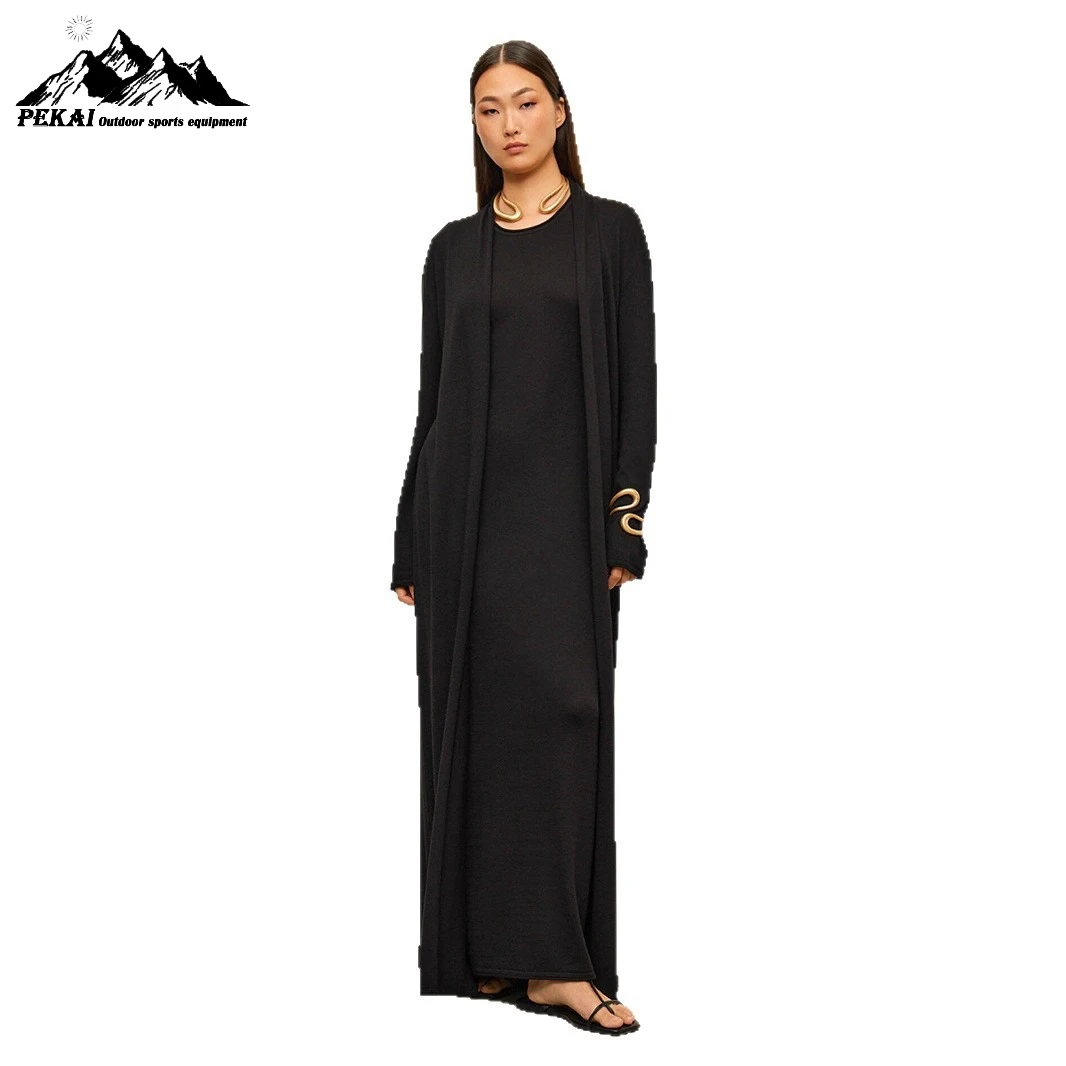 طقم فستان قصير محبوك بأكمام طويلة للأوروبية والأمريكية لخريف 2025 بدلة علوية ناعمة رائجة البيع للنساء