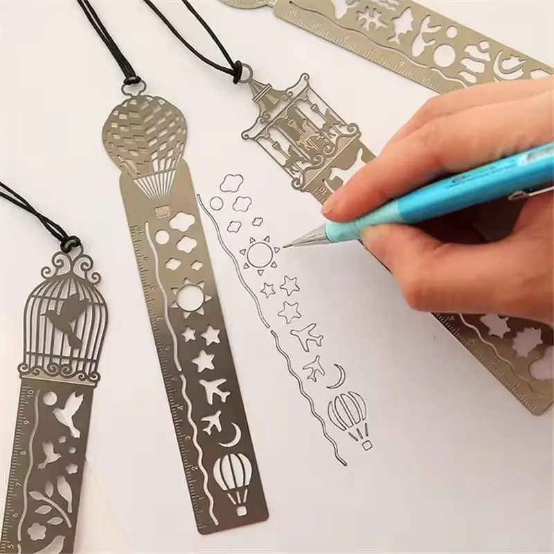 Hollow Metal Bookmark Ruler Creative Animal Print Portable Reading Aid for Students Office School Stationery Supplies