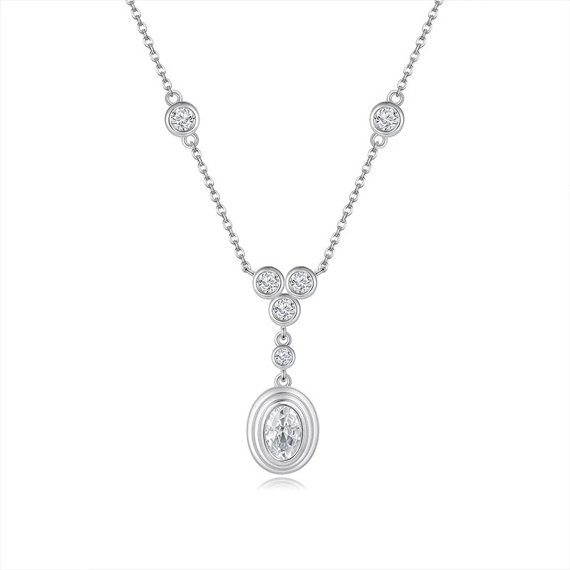 سلسلة ياقة فضية ذات طراز بسيط للنساء، مصنوعة من الفضة الإسترلينية عيار 925، مما يزيد من الأناقة الراقية. تيار مباشر عبر الحدود