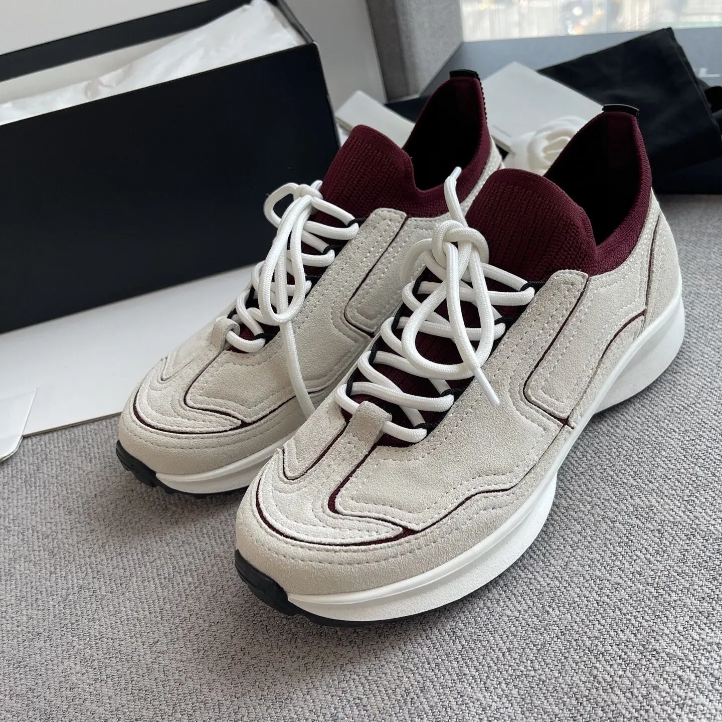 Classic Minimalist Unisex Skate Board Shoes Men Women Breathable Canvas Casual Sneakers Non Slip Flat Sole Street Fashion Daily Walking Footwear Lightweight Comfortable Lace Up Shoes For Teenagers Adult Outdoor Shopping Travel Wear