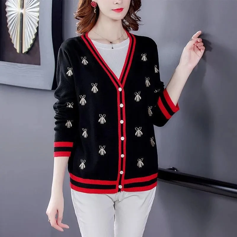 Fashion Bee Embroidery Cardigan Womens Spring Autumn Long Sleeve V Neck Knitted Sweater Tops Female Knitwear Coats