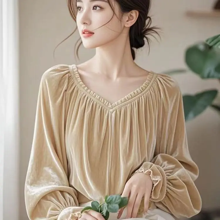 

Женская модная бархатная блузка Ele Velvet: легкая, роскошная, антивозрастная, трендовая, абрикосового цвета, весна-осень