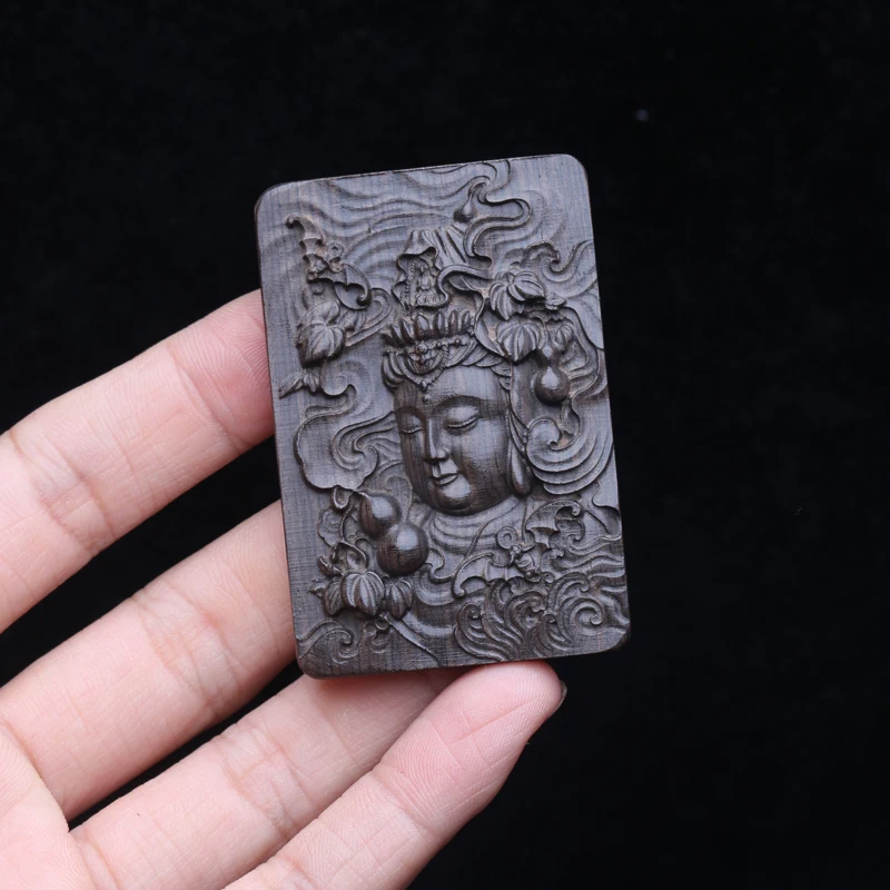 Rzeźbione w drewnie biżuteria z hebanu wisiorek Amulet buddyjski posąg buddy Amulet na szczęście 3D rzeźbione w drewnie rzeźba w drewnie rzemiosło