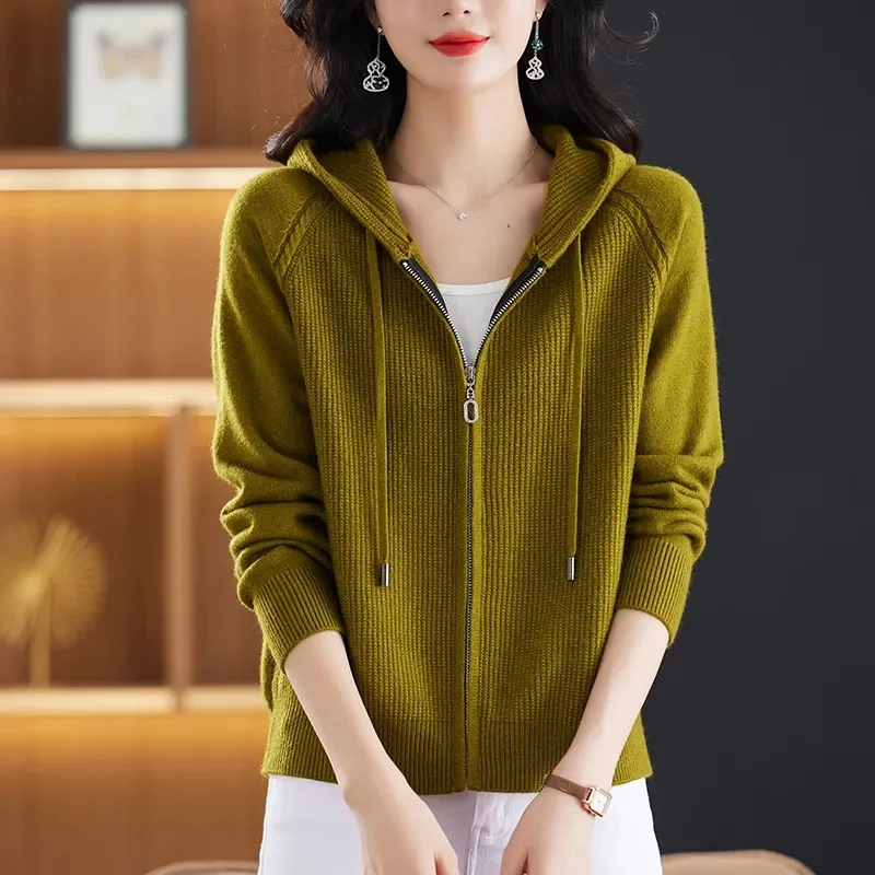 

Осенне-зимний однотонный трикотажный кардиган с капюшоном с длинными рукавами женская трикотажная куртка на молнии в Корейском стиле Женская куртка