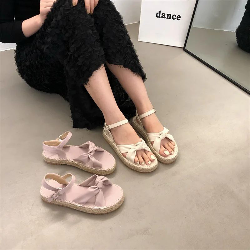 2024 Sandals Ladies Shoes Summer Cross Clogs With Heel Suit Female Beige New Outside Gladiator Comfort Fashion Thick Black Beach