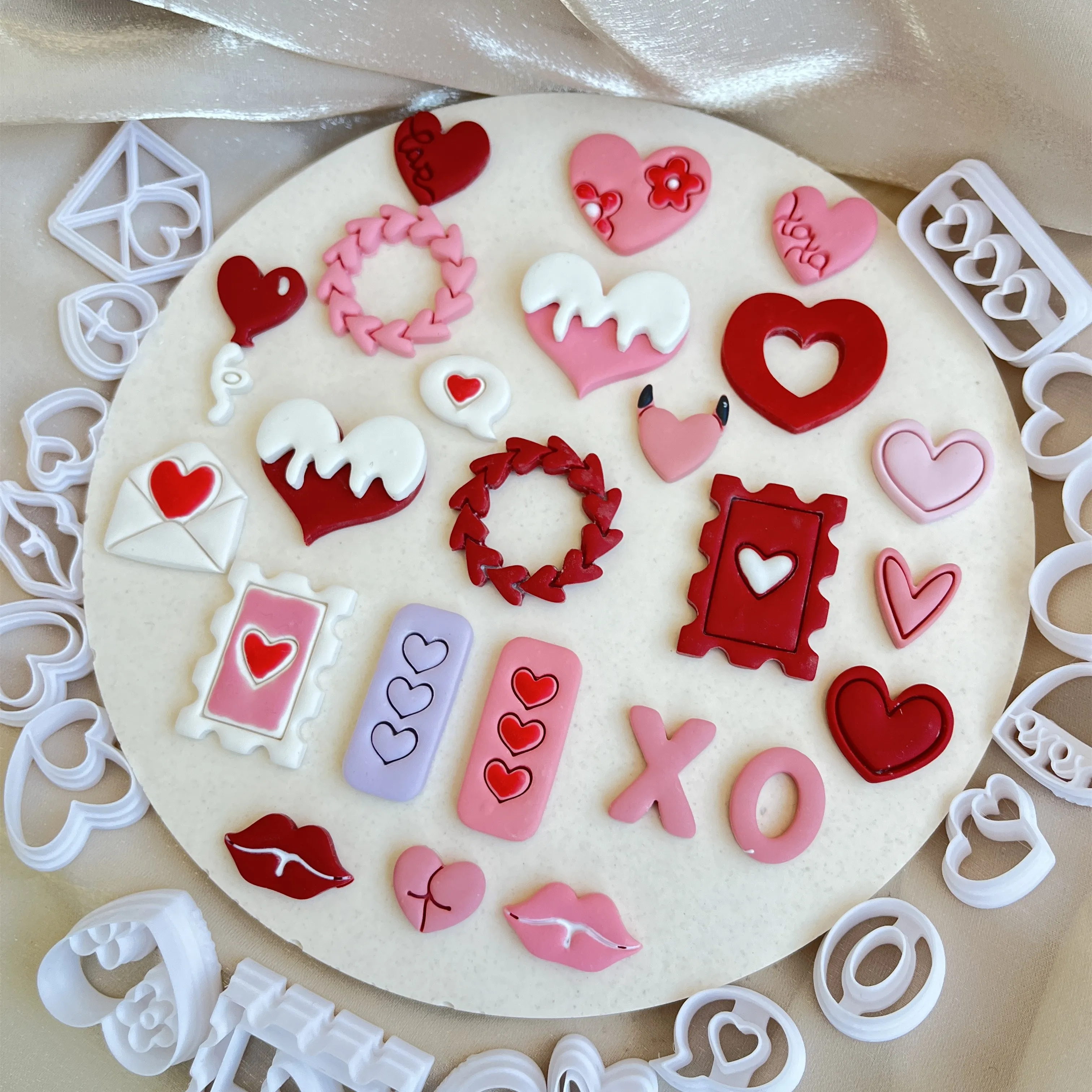 Valentinstag Süße Serie Herz Form Polymer Clay DIY Rosa Farbe Liebe Weiche Keramik Ohrringe Schmuck Anhänger Herstellung Schneiden Werkzeuge – Detail 4