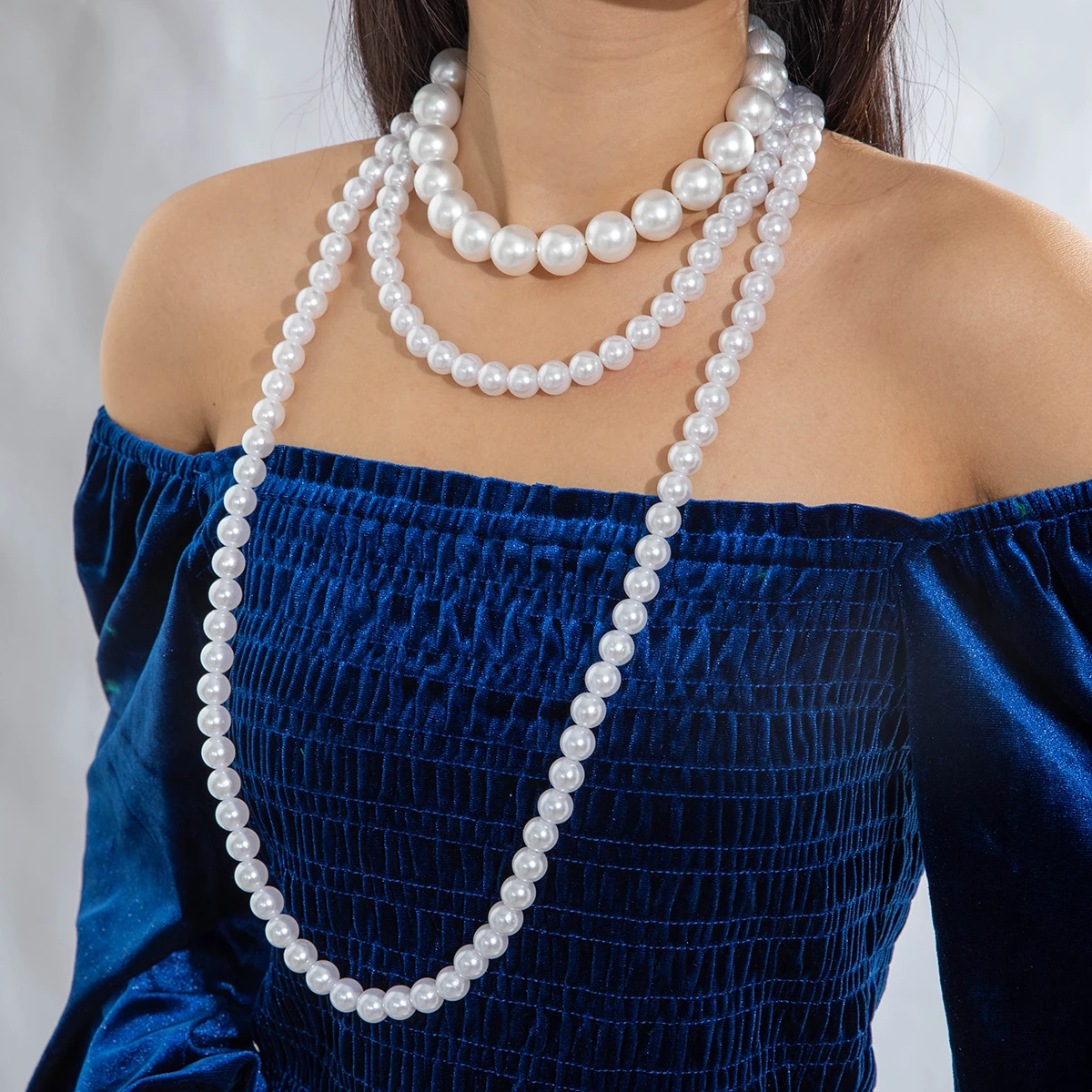 Dcocna Geschikt voor vrouwen om deel te nemen aan het feest Elegant temperament Meerlaagse retro sieraden Imitatieparel Witte hals
