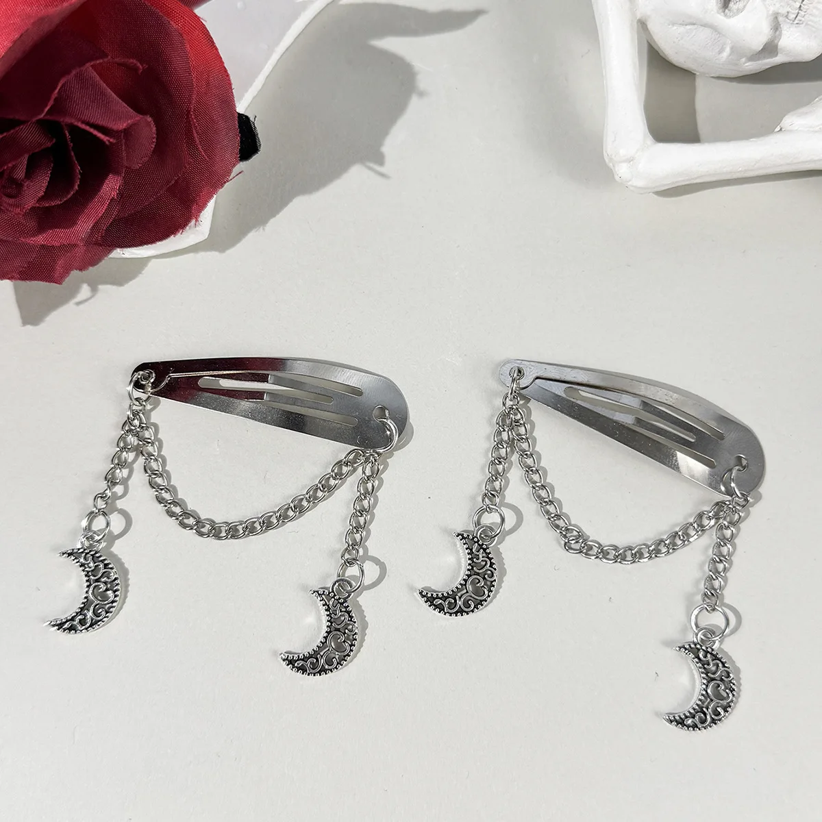 Vintage Y2K Star Moon Chain BB Clip Side Hair Clip Women Unique Chic Premium Quality Elegant Accessory Daily Wear