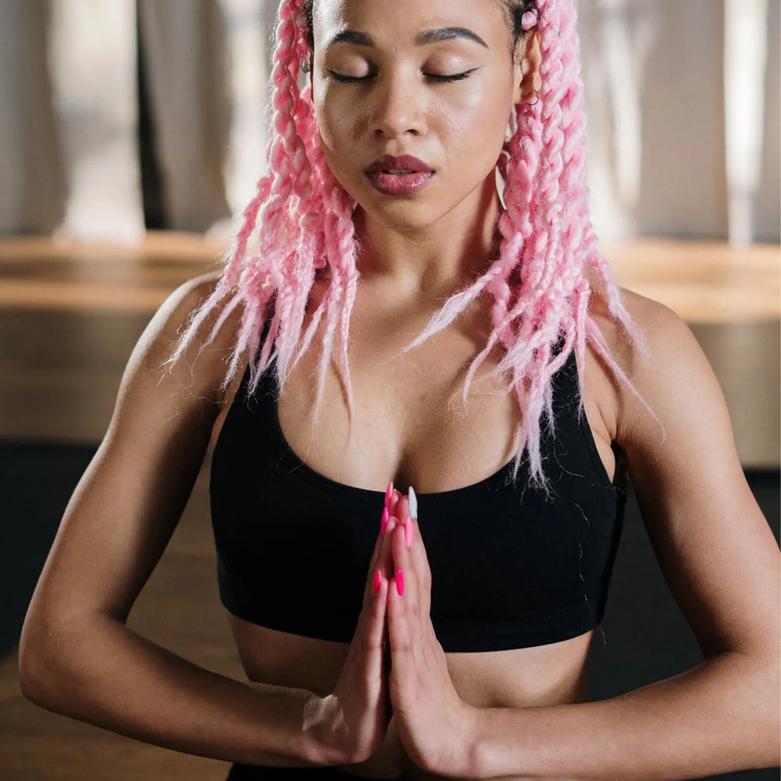 

Комплект одежды для йоги для женщин: удобный топ и шорты с высокой талией, износостойкие, эластичные, быстросохнущие, для фитнеса и йоги