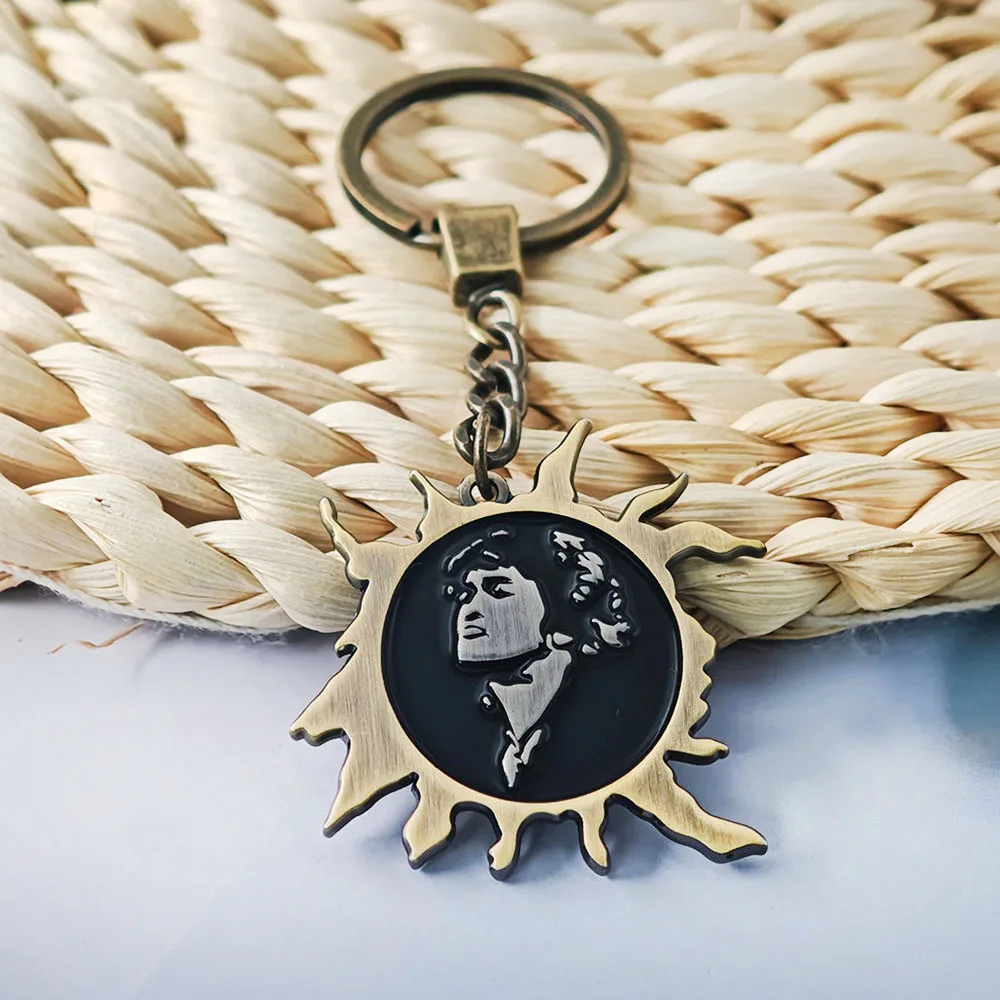 Viktor Tsoi Kino Schlüsselanhänger „A Star Called Sun“ Metall-Schlüsselanhänger Zvezda Po Imeni Solntse Sowjetische Rockband Fan-Kollektion Anhänger Geschenk