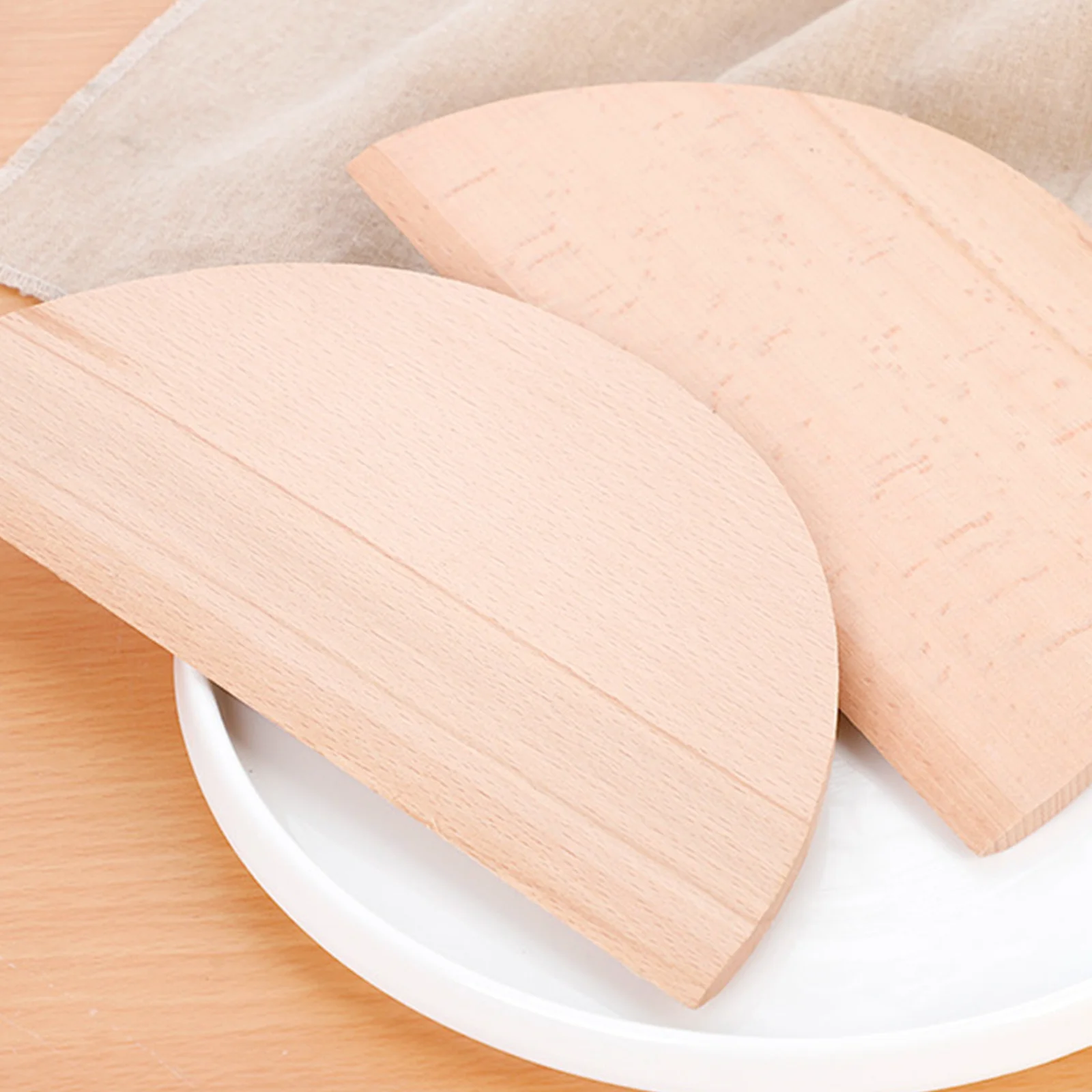 

2Pcs Premium Dough Scraper Thickened Ergonomic Baking Tool for Kitchen Restaurant Hotel Use Smooth Wooden Dough Cutter Slicer