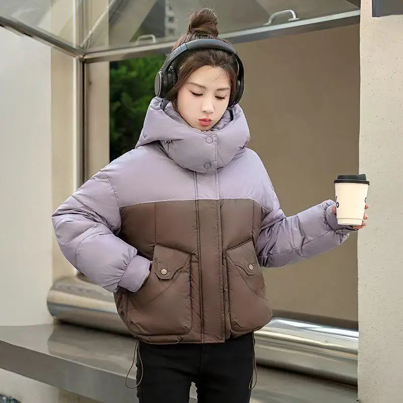 2025 الخريف الشتاء أسفل سترة المرأة سترات جديدة مقنعين الدافئة القطن معطف مبطّن الإناث موضة التباين أبلى الخبز معطف علوي