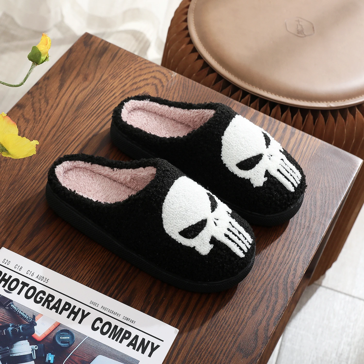 Punisher Skull Pattern fashion Embroidery stuffed Home Platform Cozy Fur Cotton Slippers Personality Warm Non-slip Indoor Slippers Men Women Can Wear Halloween Christmas Gift