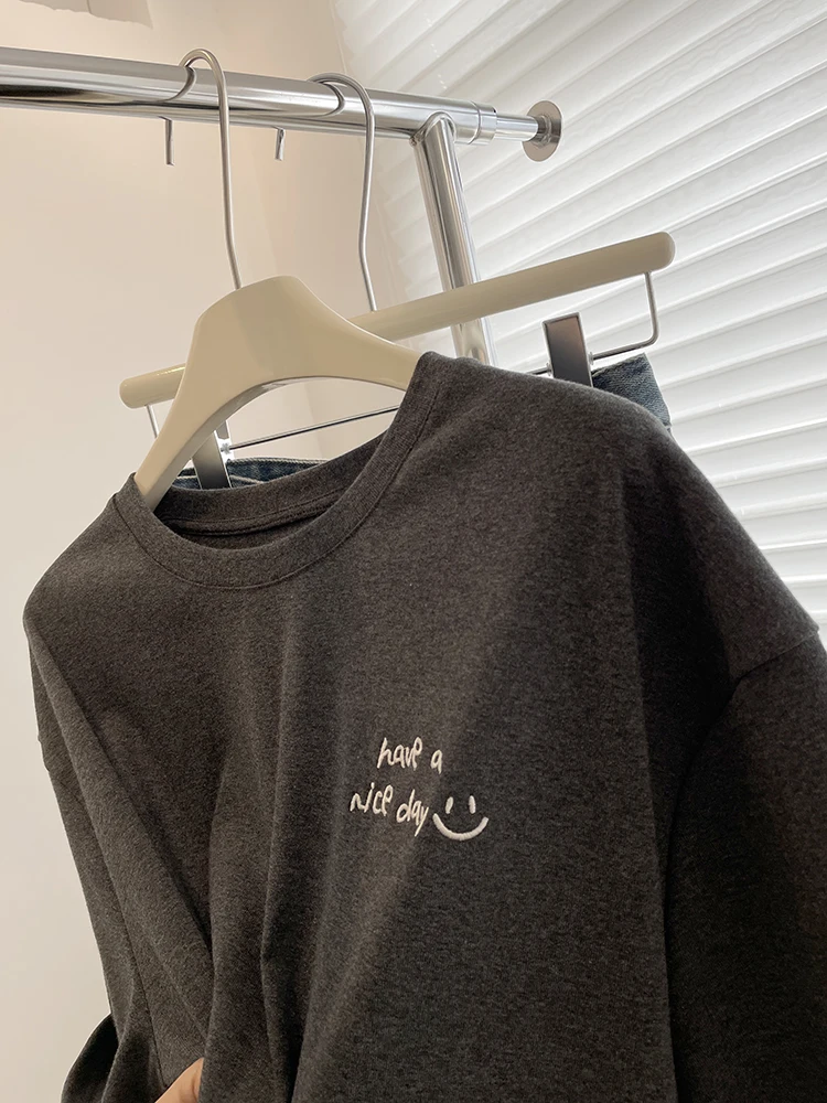 Damska koszulka plus size 300 Pou z nadrukiem małych liter, luźna, wyszczuplająca, z okrągłym dekoltem, na wiosnę i lato, casualowa.