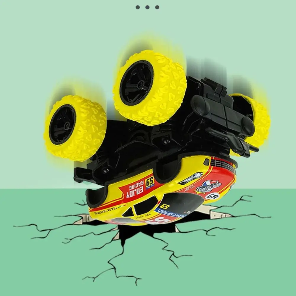 Matériau ABS de voiture cascadeuse à quatre roues motrices tiré par 360 °   Véhicule tout-terrain Graffiti 9 Styles Rotation inertielle