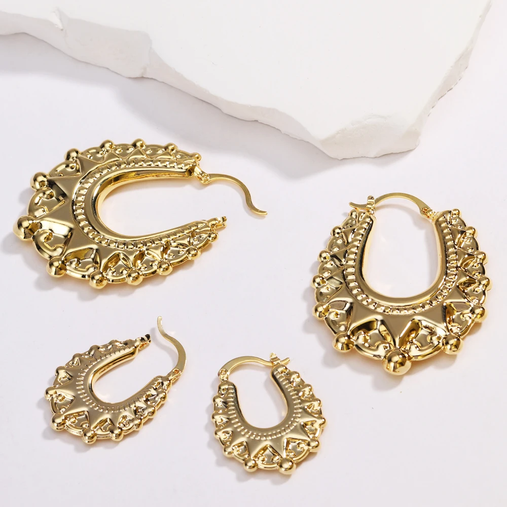 U-Shaped Waterproof Retro Golden Crown Ball Stitching Design Good Quality Gold-Plated Earrings for Women Jerelry
