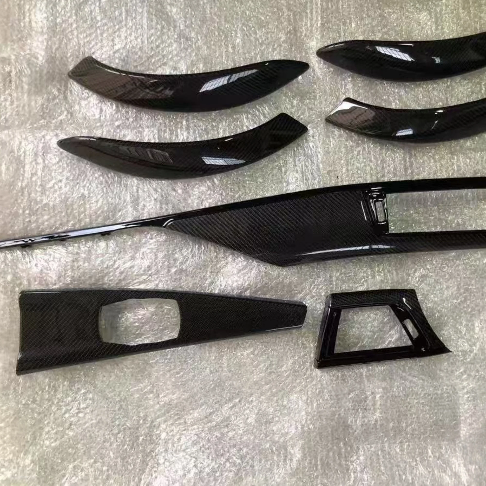 For BMW 3 Series F30 F32 F34 F36 M3 F80 M4 F82 F83  real carbon fiber gear base knob handbrake instrument panel trim Replacement