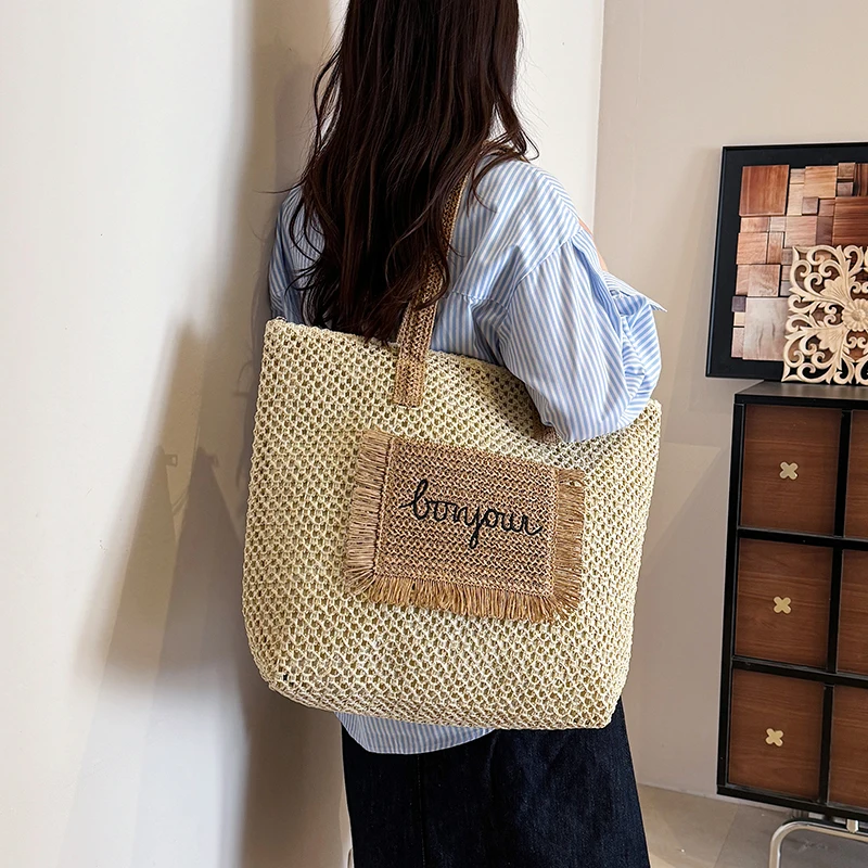

Women's Large Straw Woven Tote Bag, Bonjour Letter Fringe Beach Shoulder Handbag, Casual Travel Shopping 2026 New Fashion Bag