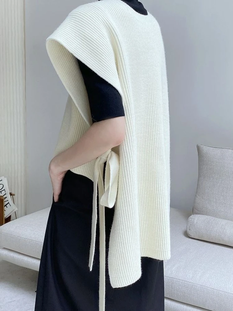 

Autumn and Winter Fashion New Women's Elegant Sweater Knitted Vest for Outer Wear Warm and High End Korean Design Split Lace Top