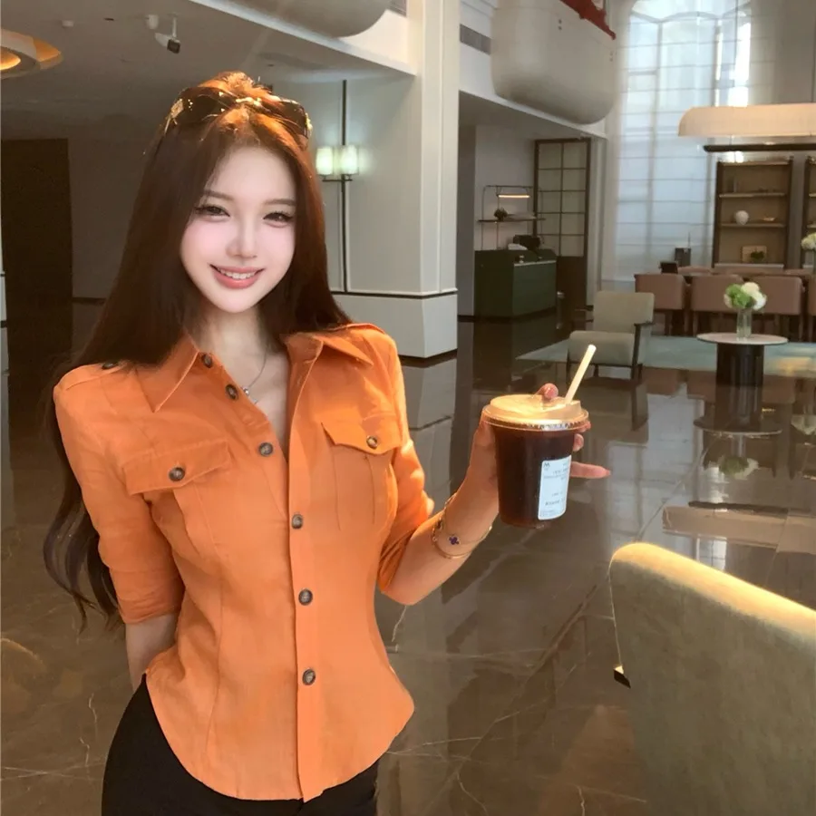 

Slimming Fit Shirt Women's Fashionable Retro Sexy Tight Waist Top Summer 2026 Collar Button down Casual Wear
