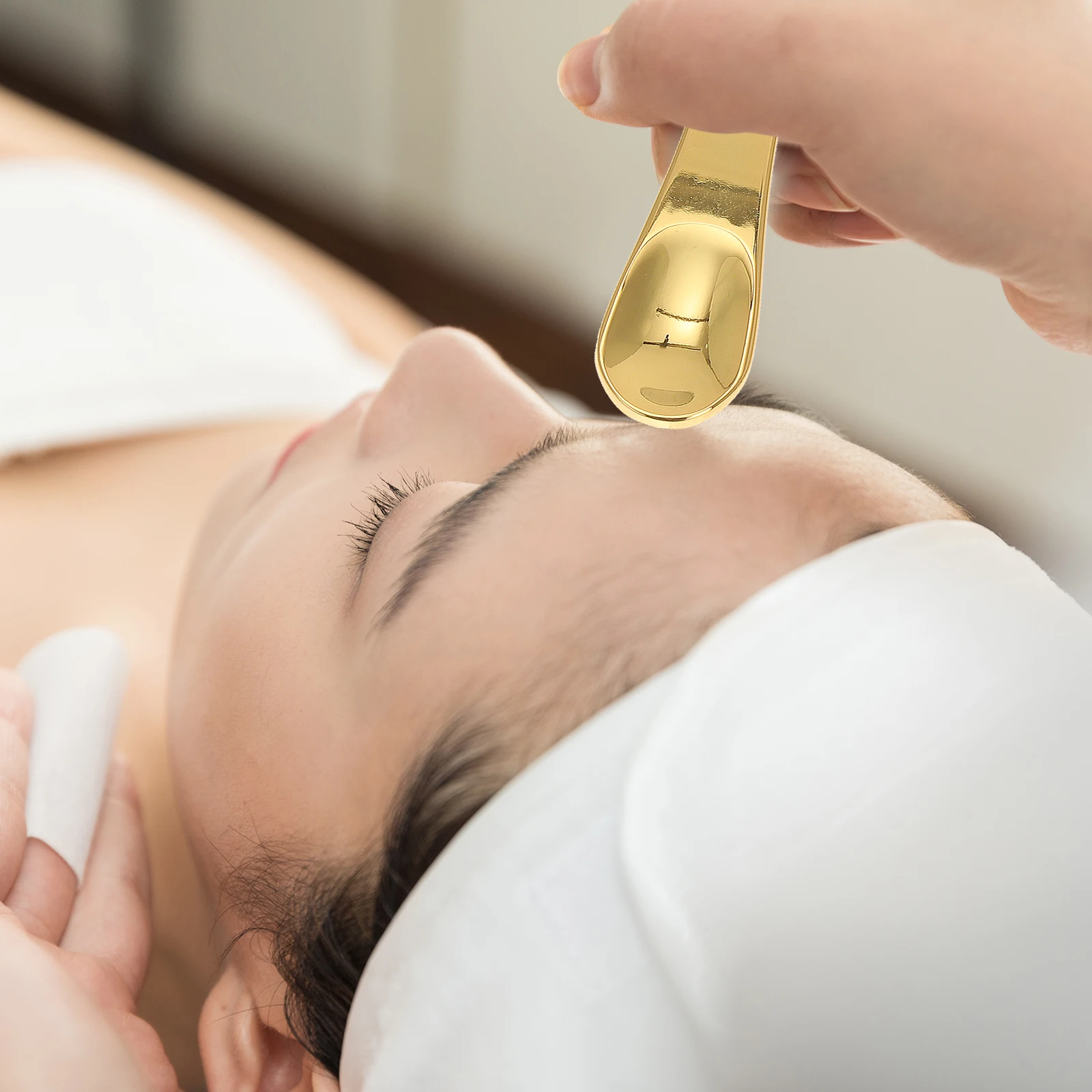 

4pcs Cream Stick Massage Stick Portable Beauty Makeup Tool Skincare Spoon for Eye Circulation Relief Black Eye Circle for Women