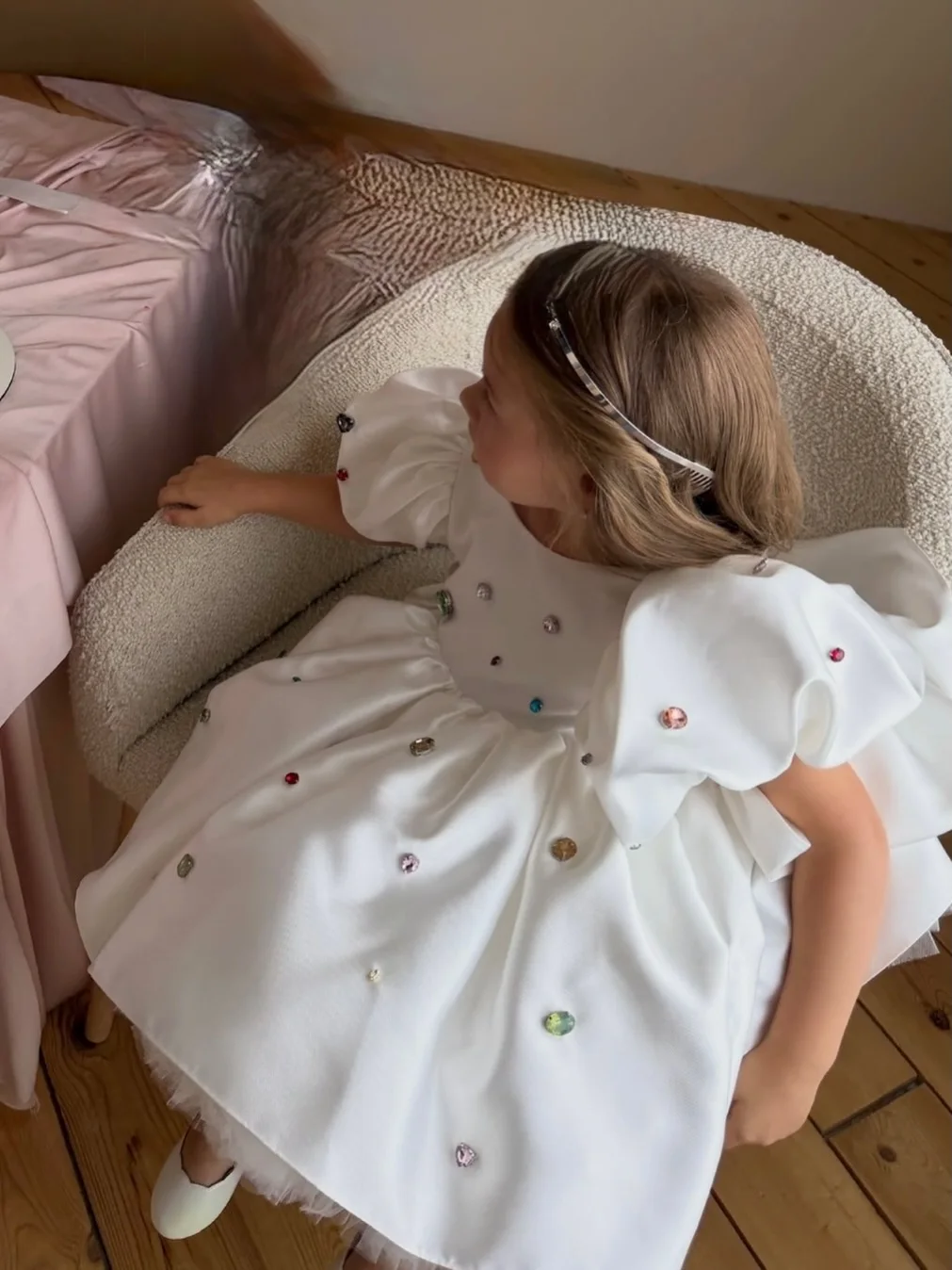 Flower Girl Dresses for Wedding Puff Short Sleeves Beaded Knee Lenght Kids Birthday Party First Communion Ball Gown Custom