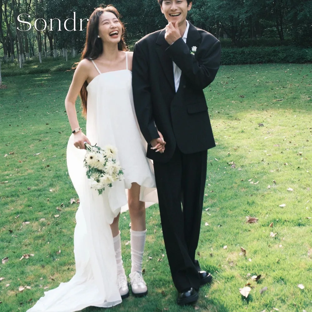 

Sondr Customized Korean Mini Wedding Photo Shoot Dresses Spaghetti Straps Knee-Length Bridal Wedding Gown with Train