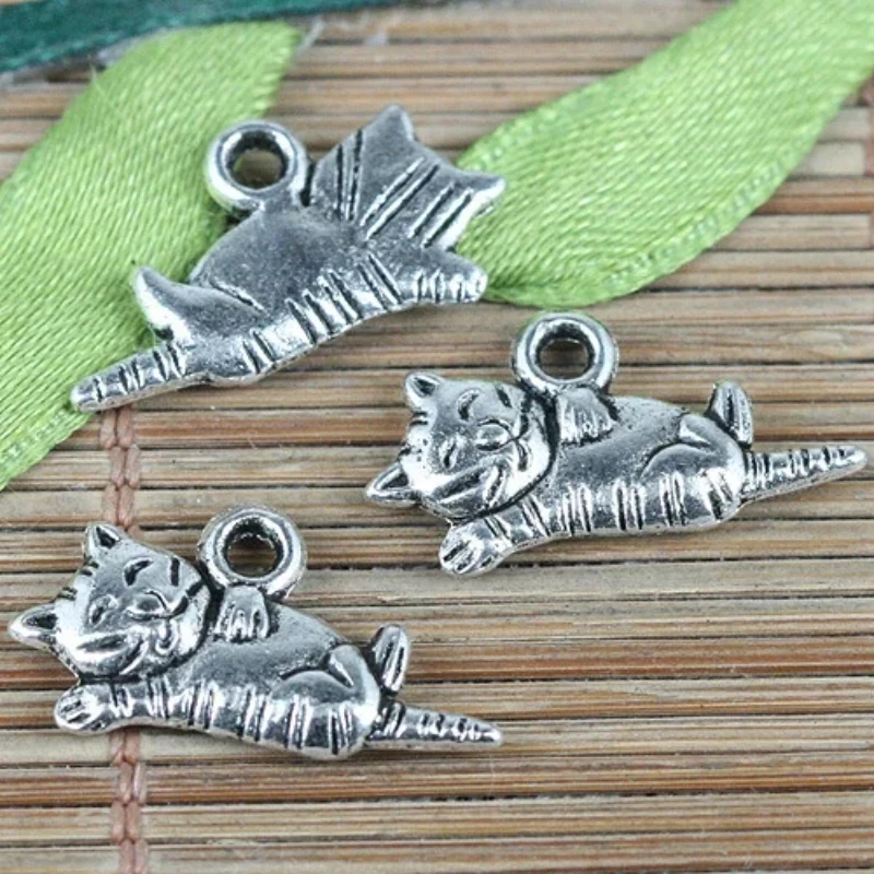 40pcs 11*20mm Cute Sleeping Cat Charms Pendant EF0206