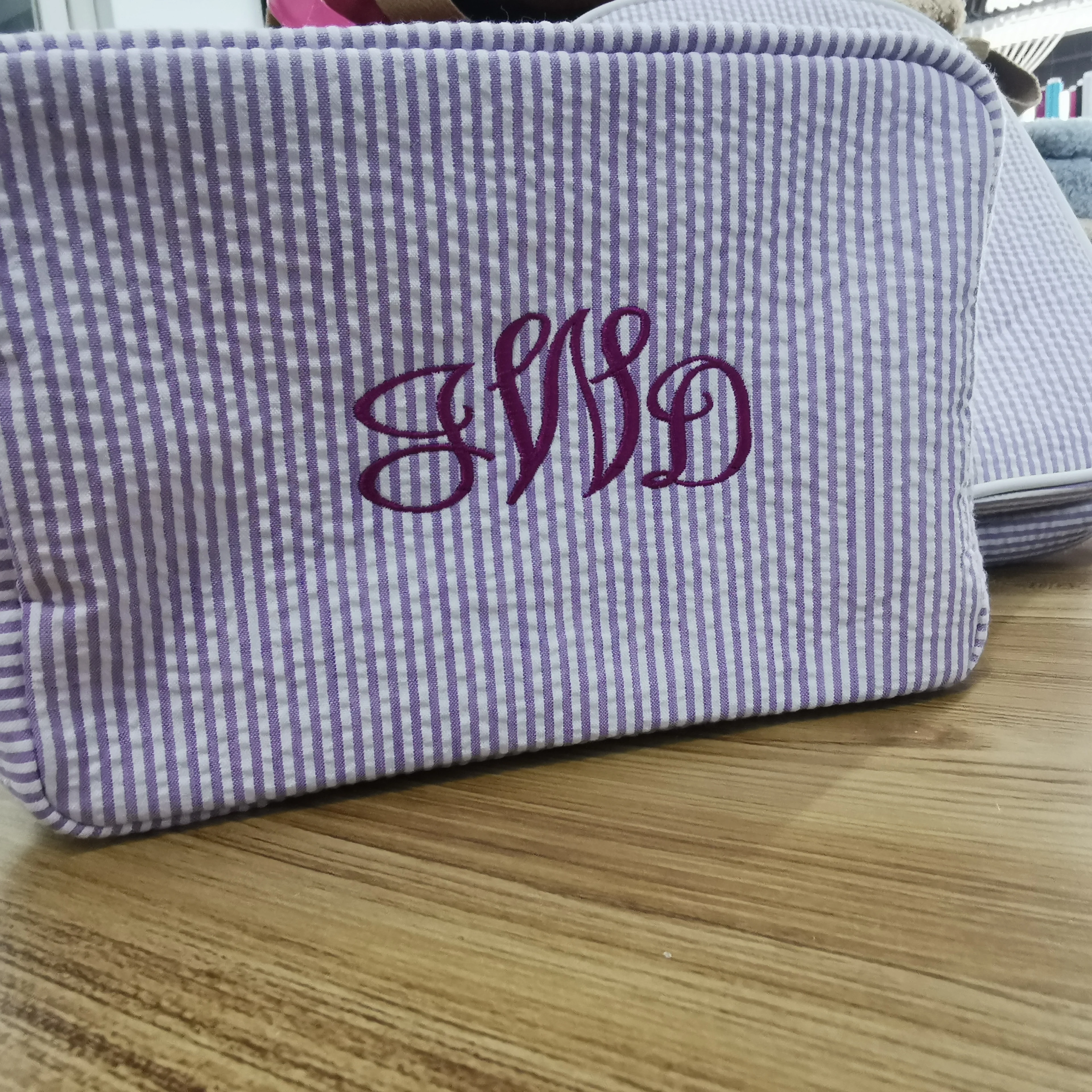 Personalized Seersucker Makeup Bag, Embroidered Name Seersucker Bag, Personalized Wash Bag, Wedding Bridesmaid Gift Makeup Bag