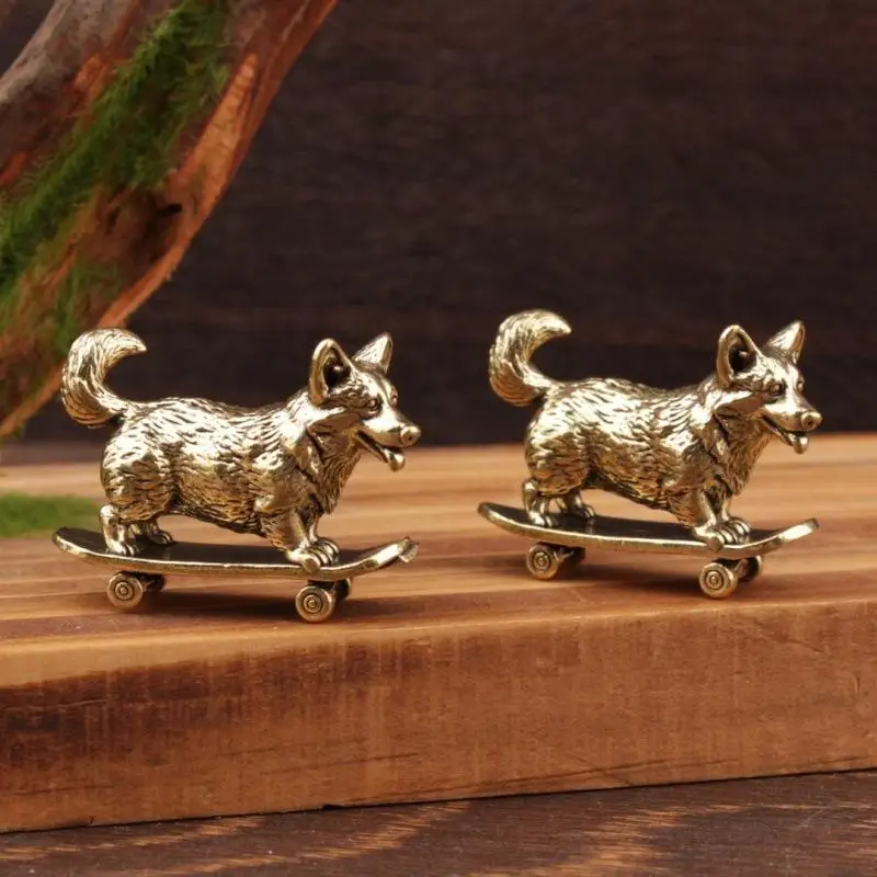 Brass Skateboard Dog Figure Vintage Mini Sculpture Ornament for Car Home Decor Gift for Dog & Skate Lovers