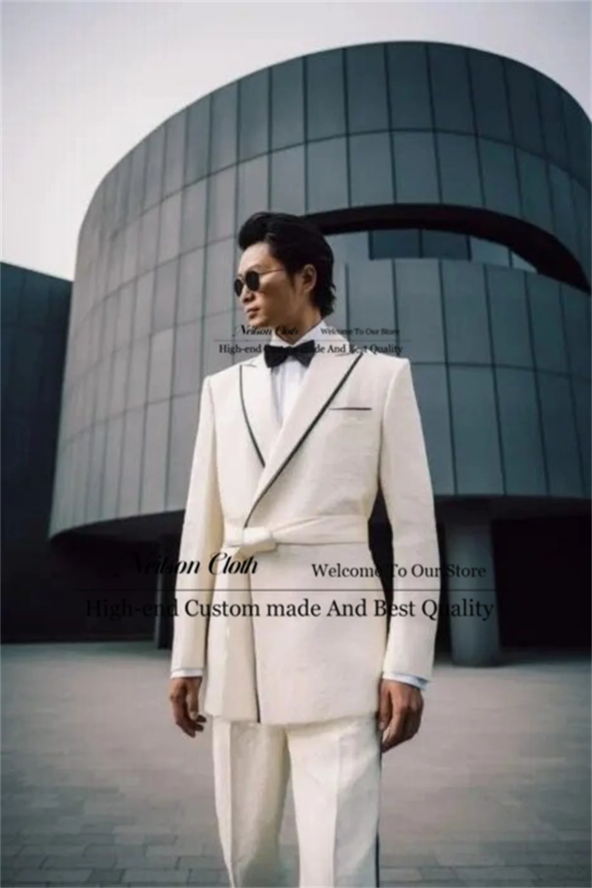

White Peaked Lapel Male Prom Blazers 2 Pcs Sets Butterfly Jacquard Groom Wedding Tuxedos Customized With Belt Costume Homme