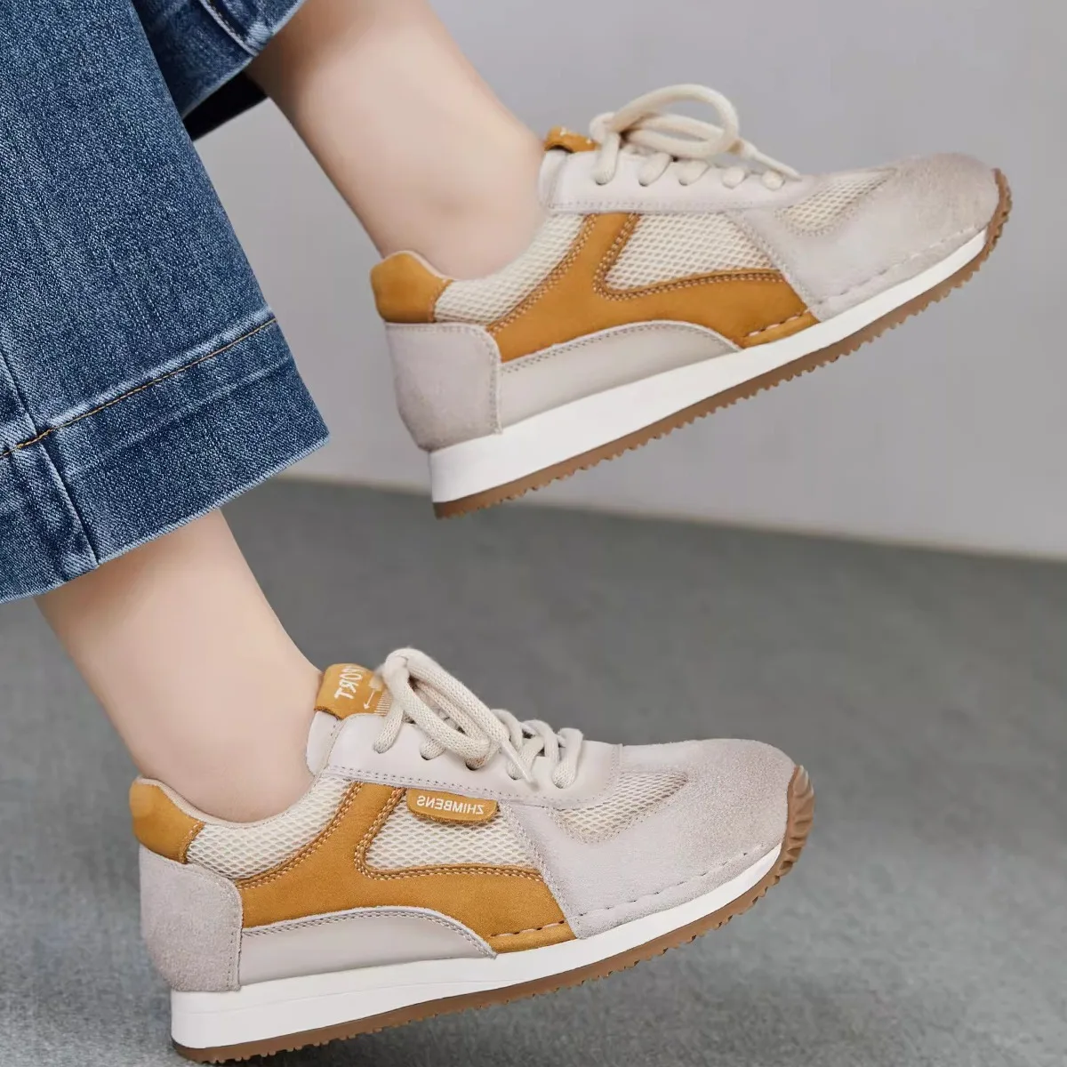 

Women's Casual Breathable Mesh Shoes Leather Running Shoes Retro Style Versatile Low Top Rubber Outsole Comfortable All Season
