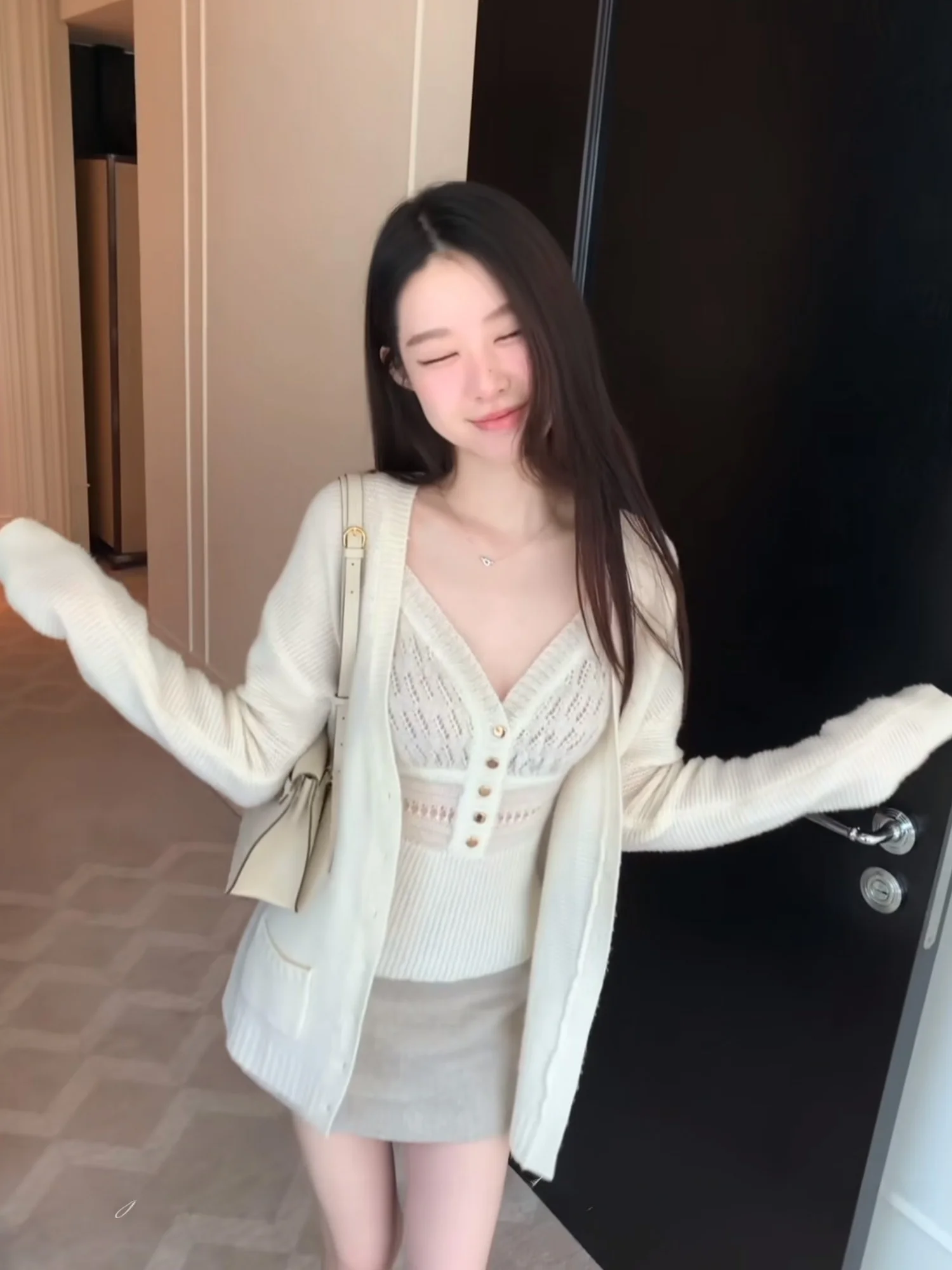 

Новинка: Вязаный топ из смесовой шерсти альпаки Mummy Egg Lang Sweet Sle с V-образным вырезом, высокоэластичный, повседневный, для ношения под одеждой.