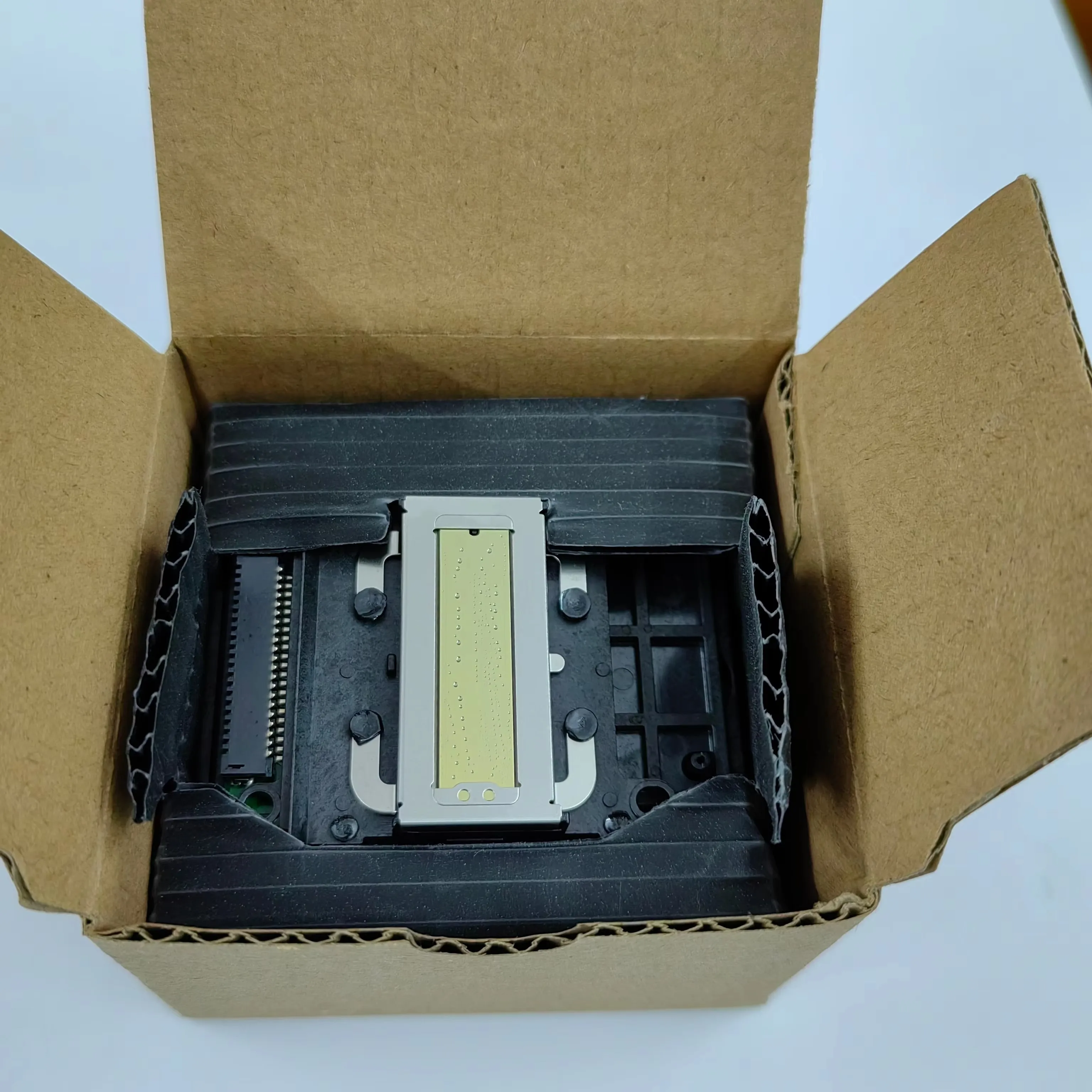 FA04010 FA04000 プリントヘッド L210 プリンタヘッドエプソン L120 L301 L351 L355 L358 L355 L380 L383 L385 L386 L485 L405 L480 L486