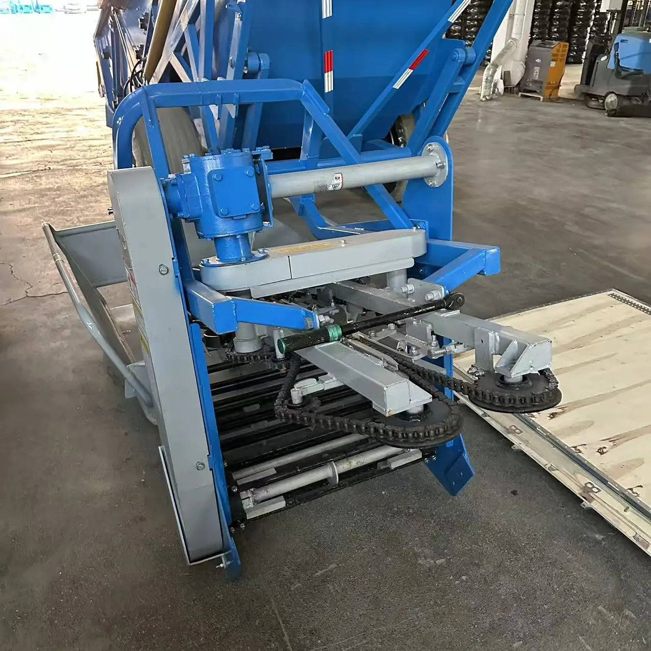 Récolteuse automatique haute productivité pour manioc, feuilles de thé, carottes, ail, pommes de terre, maïs, arachides, avec moteur principal