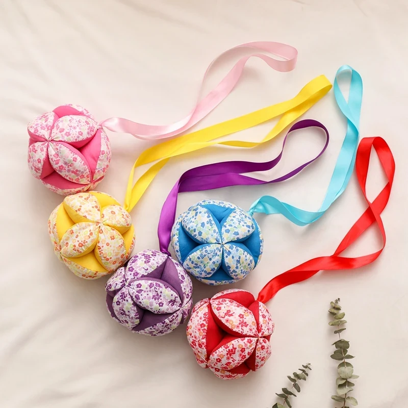 1Pc Baby Hand Catching Cloth Ball Toy Infant Interaction Colored Rattle Ball Toy with Ribbon Appease Bed Hanging Rattle Toy Gift