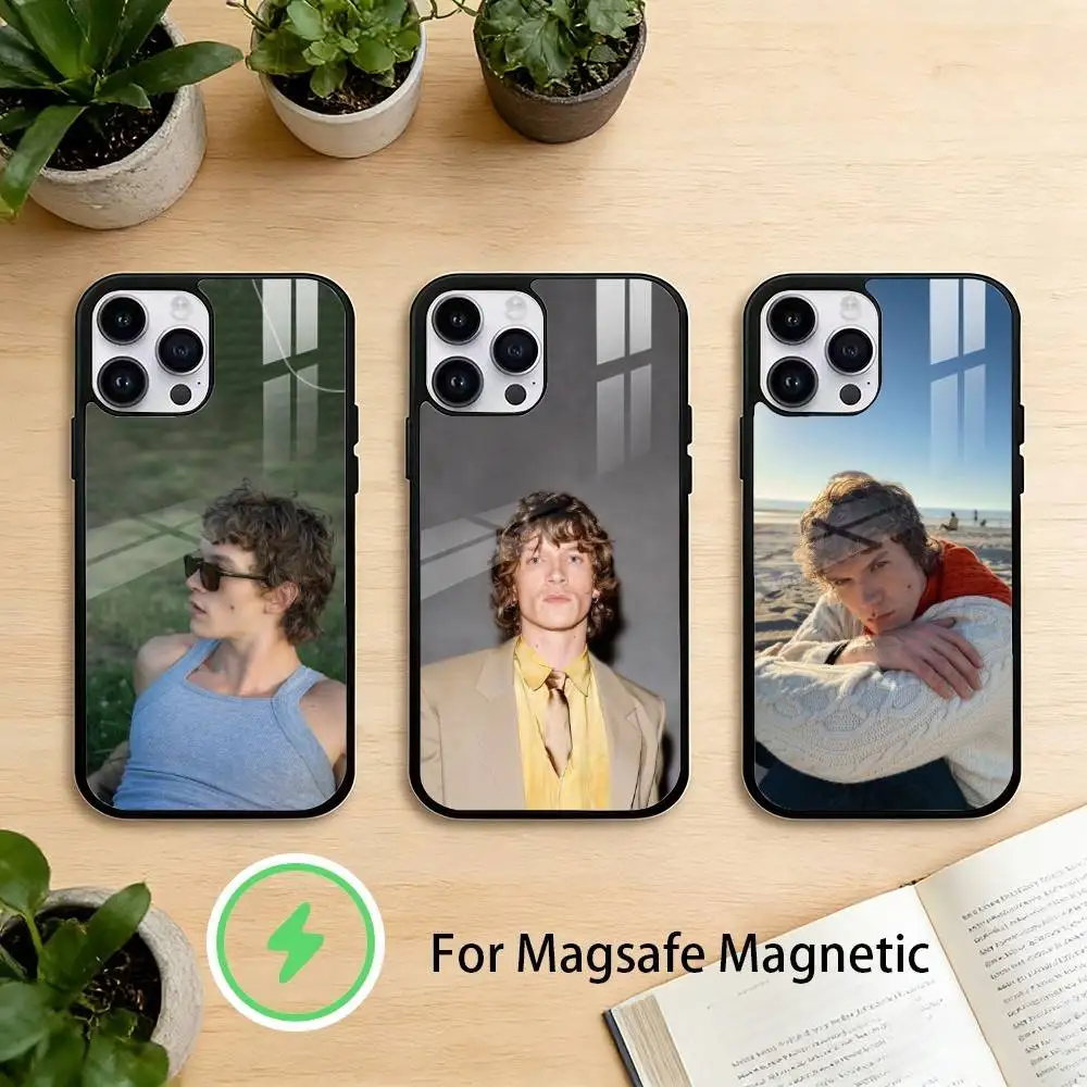 

Чехол C-charismatic Connor Storrie для iPhone 17/16/15/14/13/12/Plus/Pro/Max с поддержкой магнитной беспроводной зарядки