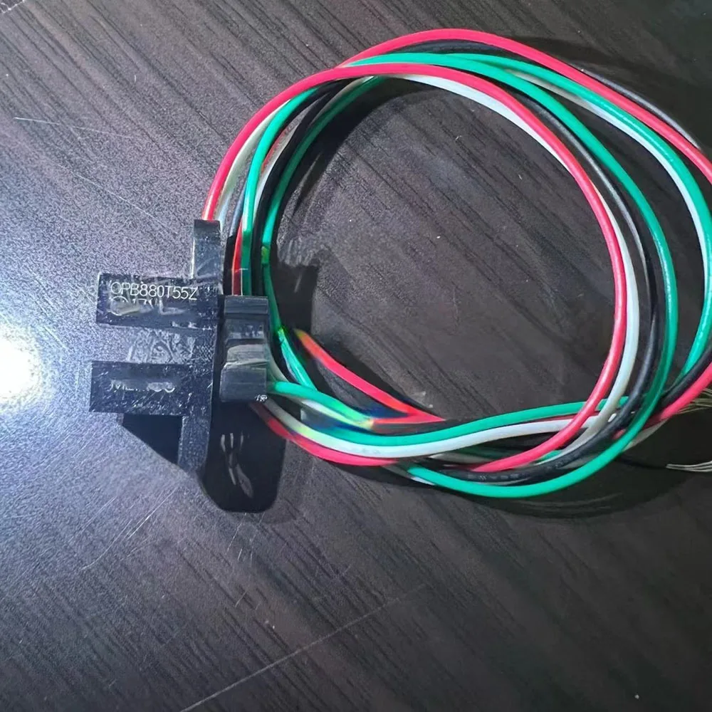 

5 шт./лот OPB881T55Z OPB890T11Z OPB880T55Z OPB380T51Z