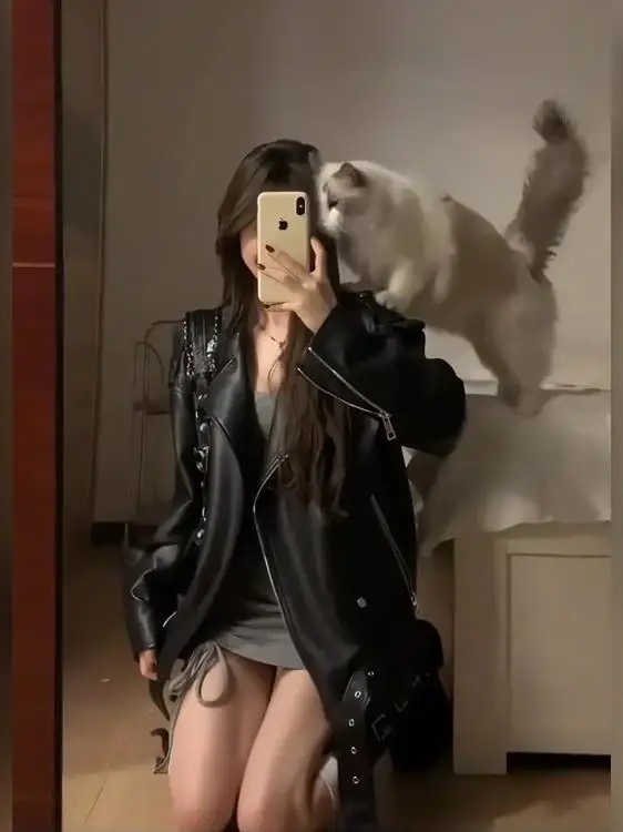 

American Retro Bla PU Leather Jaet Women's Spring 2026 New ular Motorcycle Sle Coat Long Sve Zipper Closure