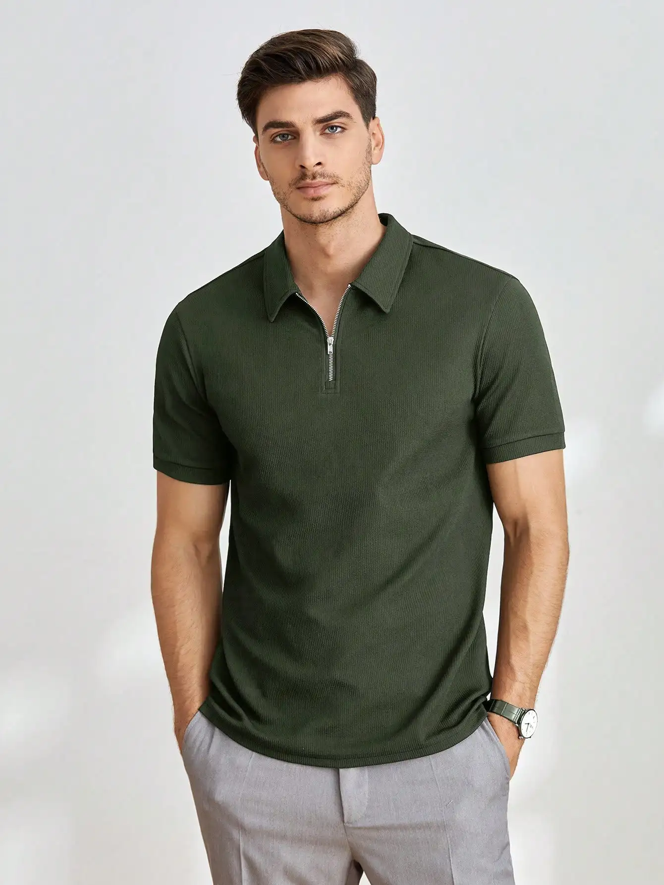 

Men's Olive Green Knitted Short Sleeve Polo Shirt with Zipper Collar