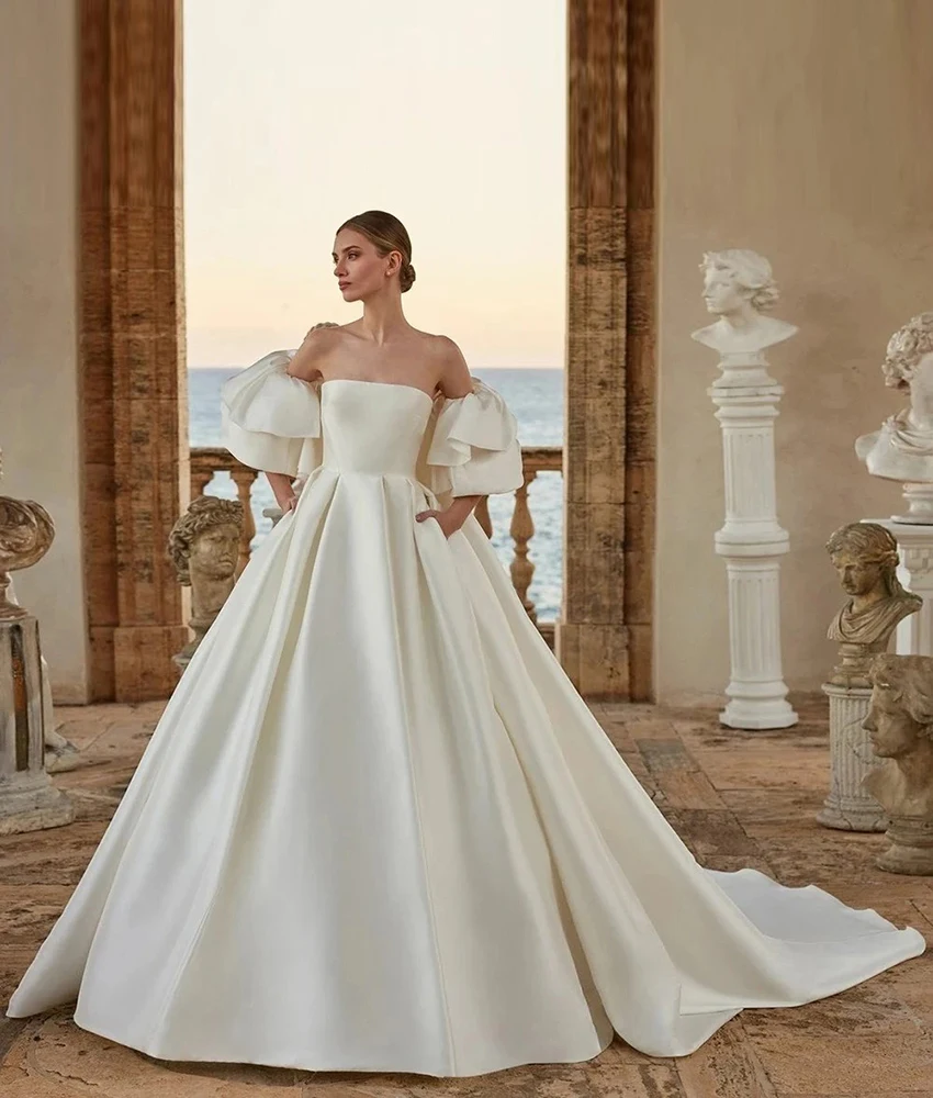 

Customized Graceful Satin A-Line Off the Shoulder Ruffles Tiered Evening Dress High Quality Strapless Women Wedding Gowns