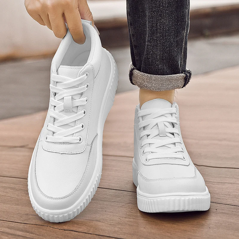 

Winter New Men's Simple and Plush Warm Outdoor Boots Fashion Brand Men's Comfortable Lace Up Zhongbang Casual Board Shoes