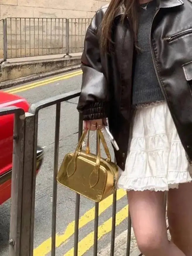 Bloom Hot Girls Gold Hand Ladies 2025 High Street Handle Leather Casual Square Bag Women Retro Crossbody Bags Aesthetic
