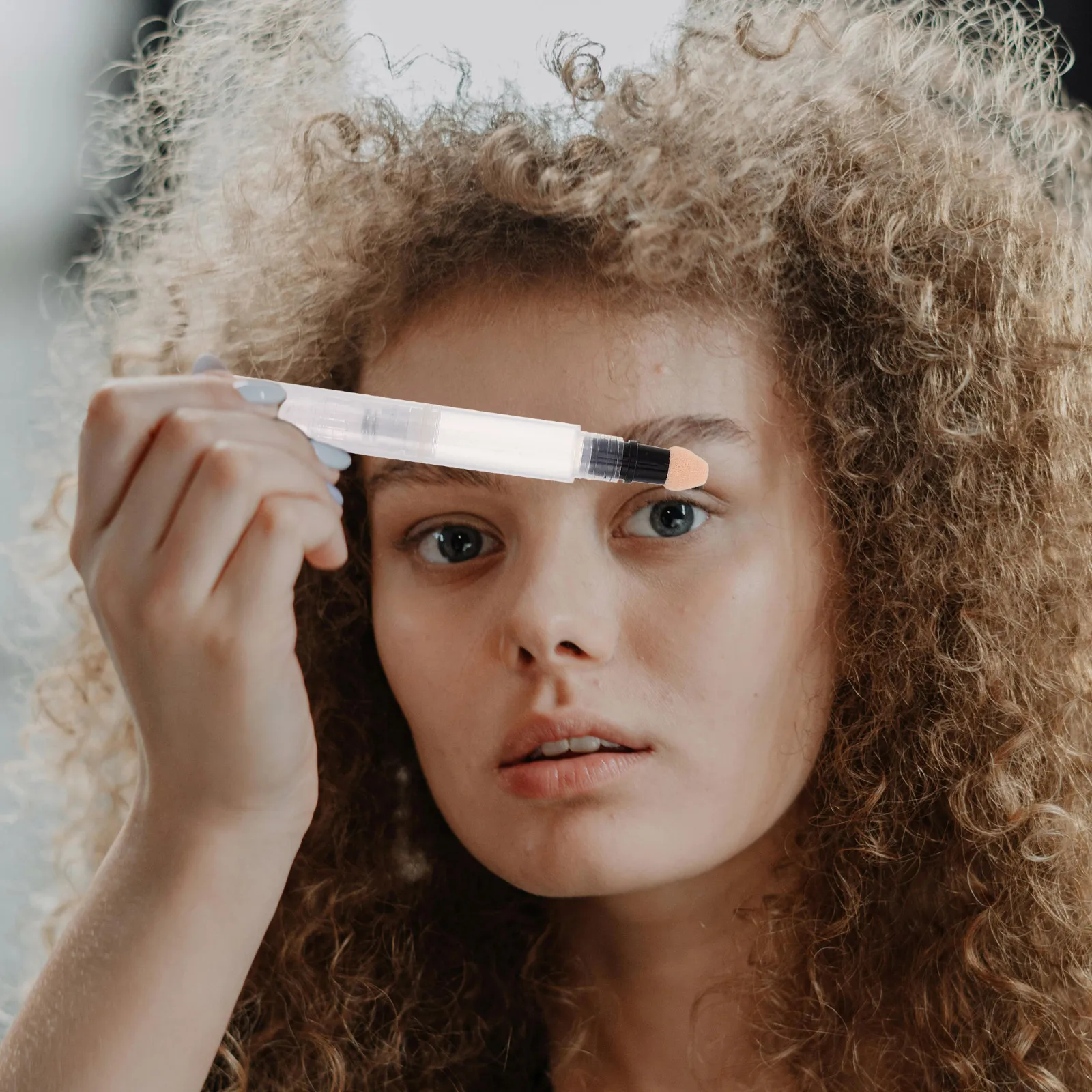 

2Pcs Refillable Lip Gloss Applicator Pen Sponge Tip Portable Makeup Tool Travel Blush Dispensing Bottle Press Pen for Blush