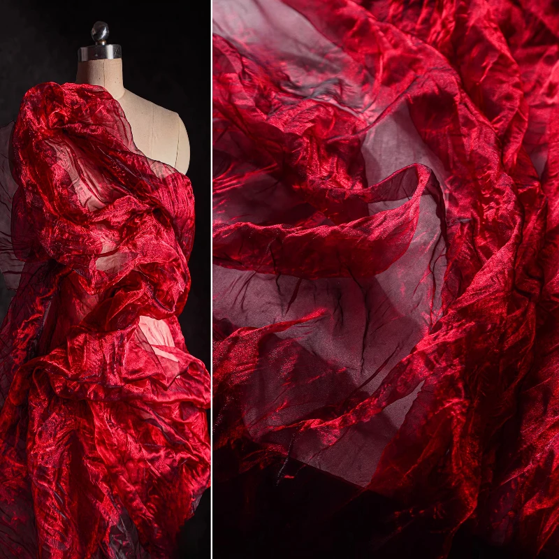 Pojedyncza skręcona nieregularna plisowana tkanina siatkowa Czerwona półprzezroczysta jedwabna lekka cienka przędza Suknia ślubna Odzież DIY Designerska tkanina