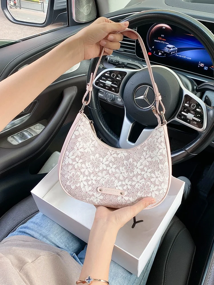 sac-a-main-pour-femme-mack-jharles-en-cuir-souple-avec-broderie-en-dentelle-style-decontracte-et-simple-nouvelle-collection-ete-2026