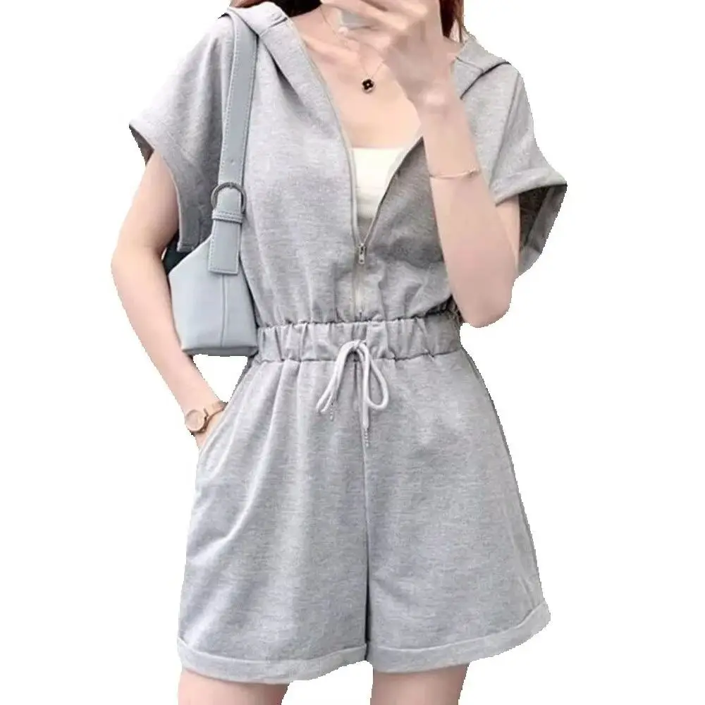 ผู้หญิงลําลองJumpsuits Rompersฤดูร้อนใหม่ขนาดเล็กHoodedกางเกงขากว้างบอดี้สูทสไตล์เกาหลีผูกเอวกางเกงขาสั้นชุดPlaysuits